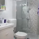 Luka Apartament *